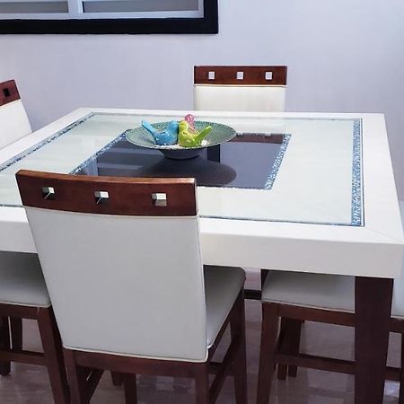 M/H House Cozy And Beautiful House Near The Airport And The Beach 캐롤라이나 외부 사진