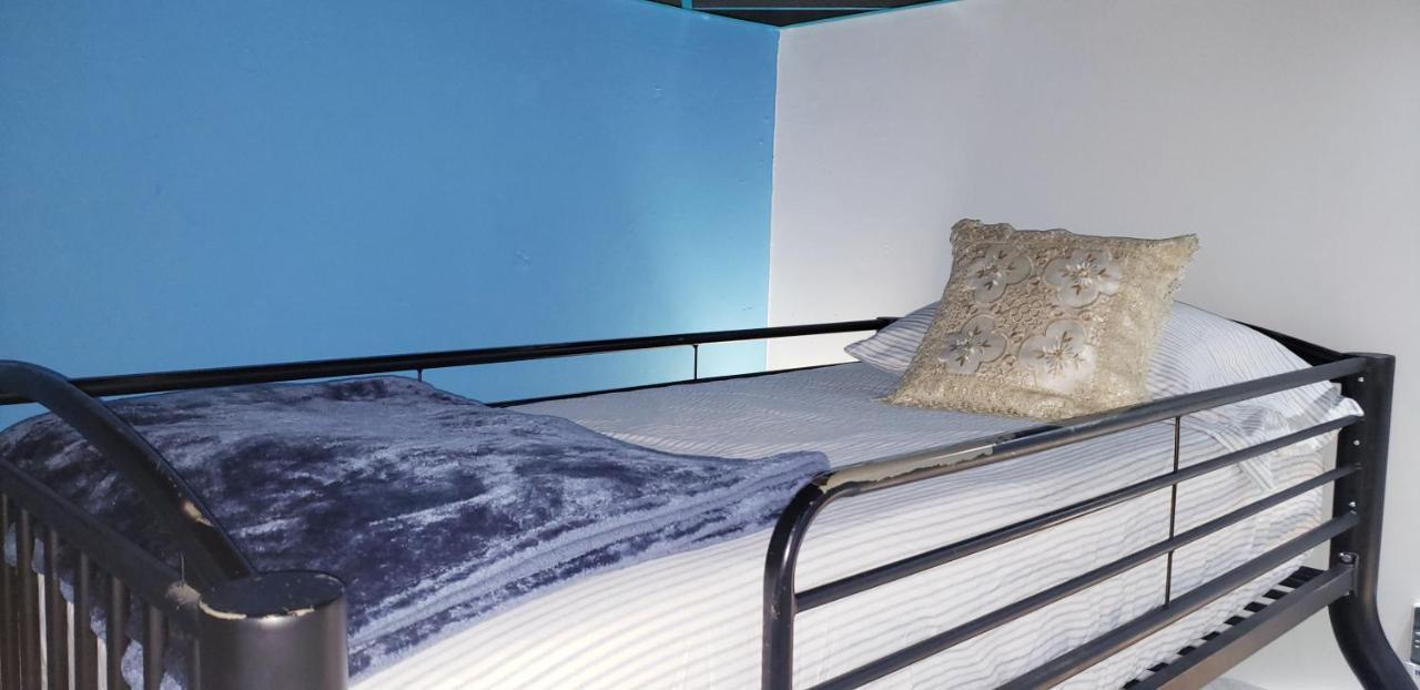 M/H House Cozy And Beautiful House Near The Airport And The Beach 캐롤라이나 외부 사진